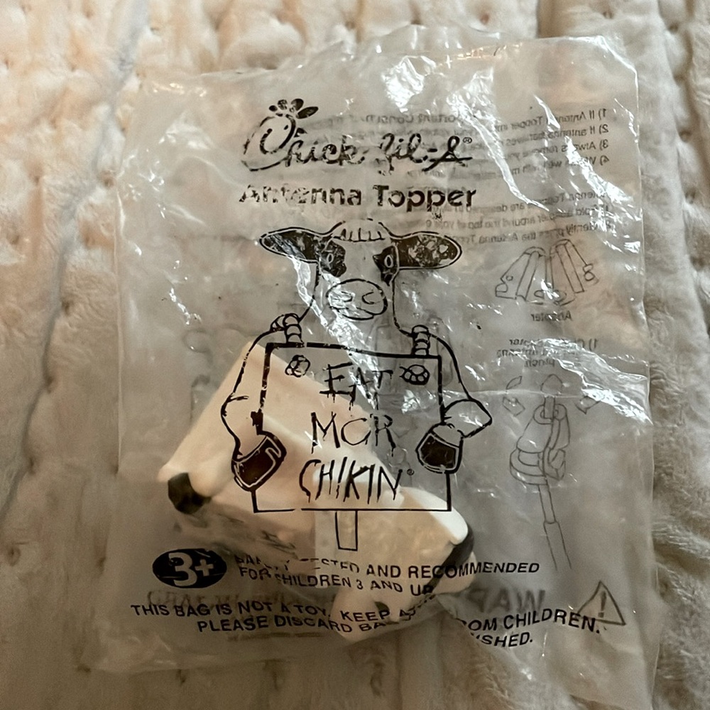 Chick-FIL-A Antenna Topper